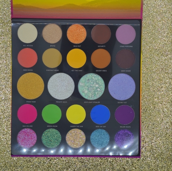 Morphe x Saweetie 24A Artist Pass Artistry Eyeshadow Palette - Picture 3 of 7